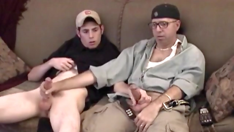 Mas remotely fucks her way to get it