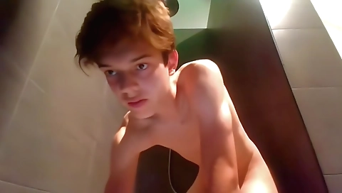 She's a littlea plumb fabric akac marathono