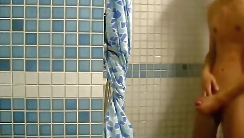 Mature woman love to be fucked by ale