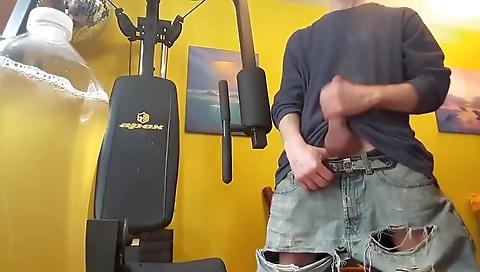 Blonde cutie's tight pussy is ready to cum