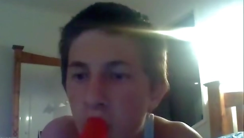 Spanish girl gets her ass fucked in the park